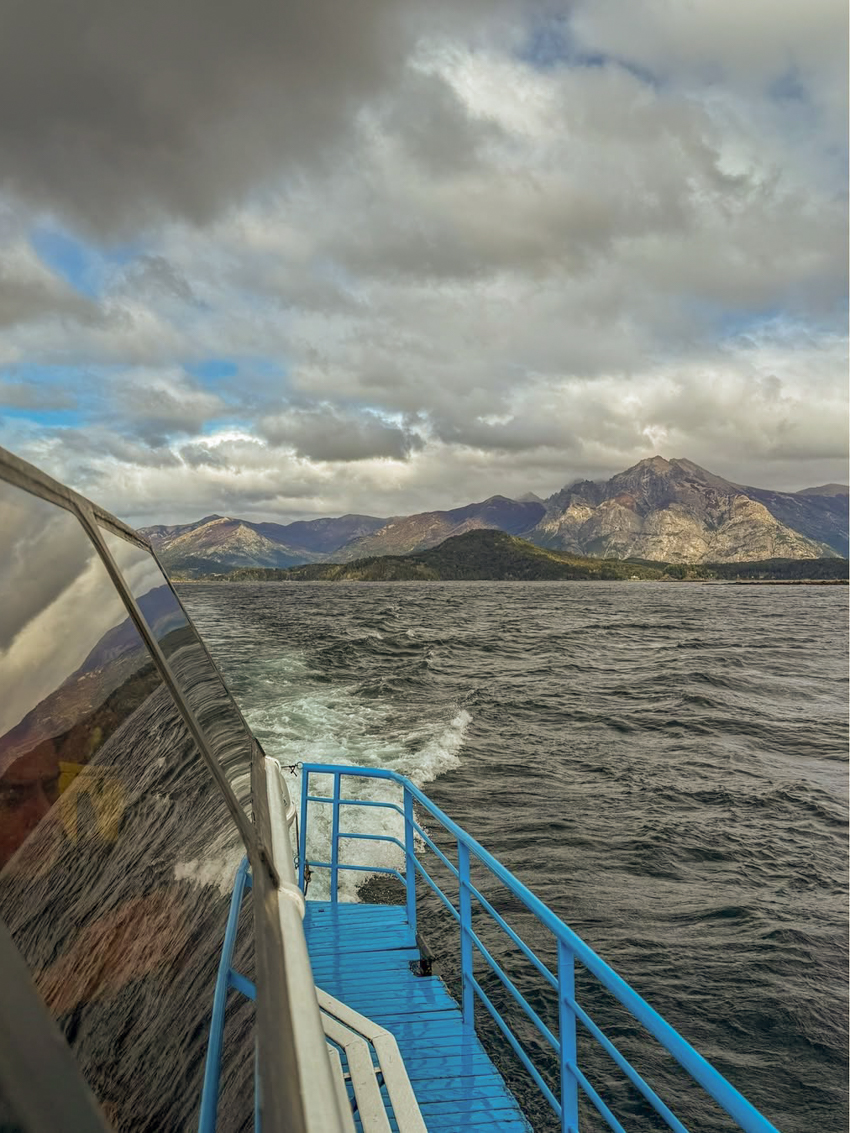 12 A 508488607_1177470201077499_7080271990211554734_n Salida a Puerto Blest y Lago Frías con traslado - Imagen 1